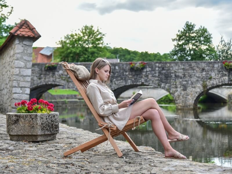 zložljivi ležalniki iz več vrst lesa